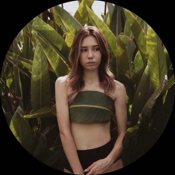 Meet your Posher, Evangeline - Picture 1 of 1